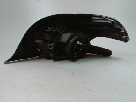 FEU ARRIERE GAUCHE  PEUGEOT 208 Phase 1 2012-...