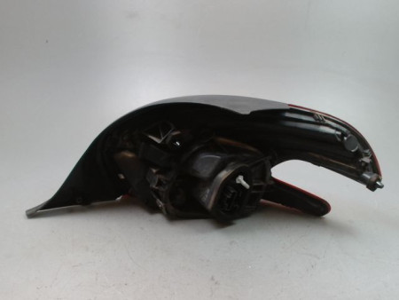 FEU ARRIERE GAUCHE  PEUGEOT 208 Phase 1 2012-...
