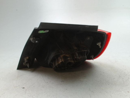 FEU ARRIERE GAUCHE  MITSUBISHI COLT