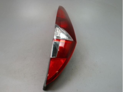 FEU ARRIERE DROIT FIAT PUNTO II Phase 2 2003-2009