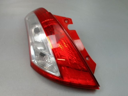 FEU ARRIERE GAUCHE  SUZUKI SWIFT