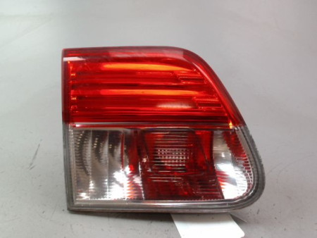 FEU ARRIERE INTERIEUR GAUCHE TOYOTA AVENSIS BREAK III Phase 2 2012-...