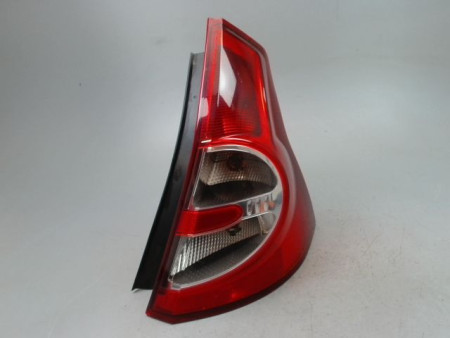 FEU ARRIERE DROIT DACIA SANDERO I 2008-2012