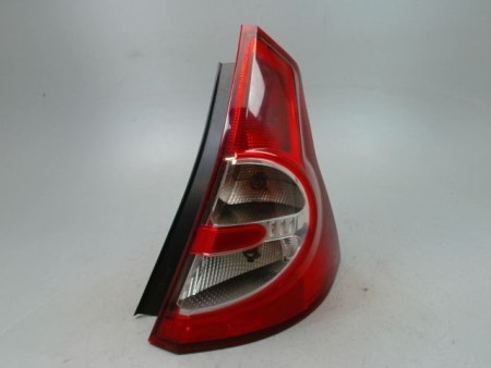 FEU ARRIERE DROIT DACIA SANDERO I 2008-2012