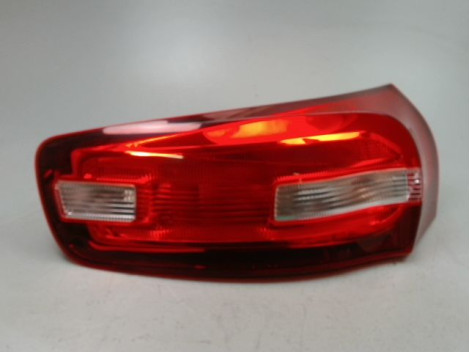 FEU ARRIERE DROIT CITROEN C4 PICASSO 007-