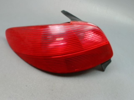 FEU ARRIERE GAUCHE  PEUGEOT 206 1998-2009