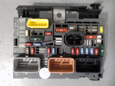 BOITE A FUSIBLES PEUGEOT 308 I Phase 1 2007-2011