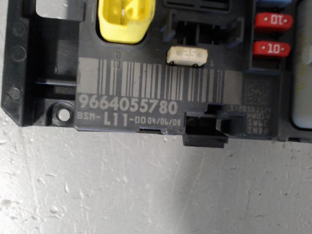 BOITE A FUSIBLES PEUGEOT 207 SW 2007-2013