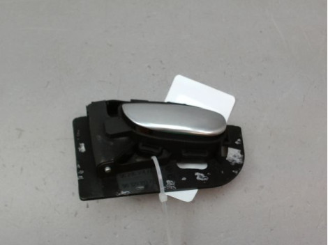 POIGNEE INTERIEURE PORTE AVANT GAUCHE PEUGEOT 206 + 2009-2013