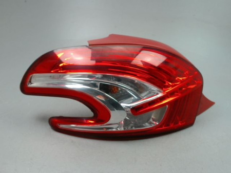 FEU ARRIERE GAUCHE  PEUGEOT 208