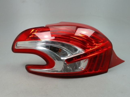 FEU ARRIERE GAUCHE  PEUGEOT 208