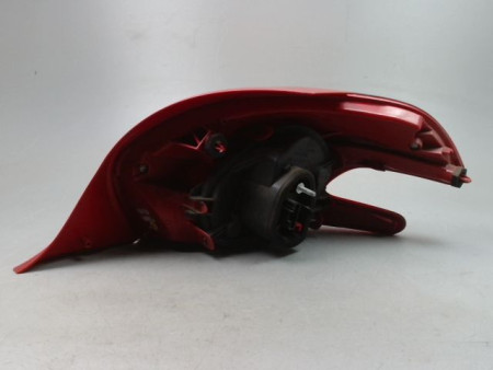 FEU ARRIERE GAUCHE  PEUGEOT 208