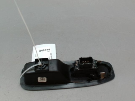 COMMANDE LEVE-GLACE PORTE AVD PEUGEOT 208