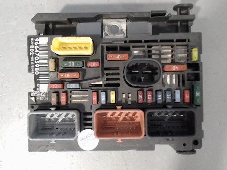 BOITE A FUSIBLES CITROEN C5 BERL. II (X7) 2008-...