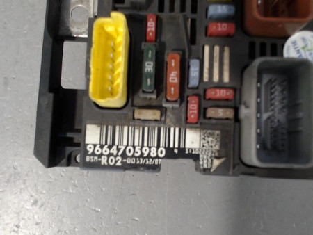 BOITE A FUSIBLES CITROEN C5 BERL. II (X7) 2008-...