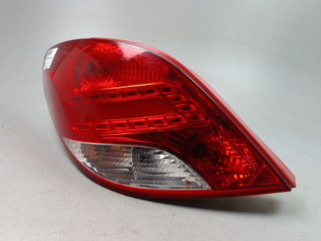 FEU ARRIERE GAUCHE  PEUGEOT 207 2006-2013