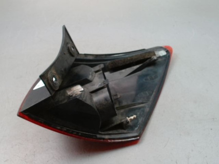 FEU ARRIERE GAUCHE  NISSAN QASHQAI BREAK I Phase 1 2007-2010