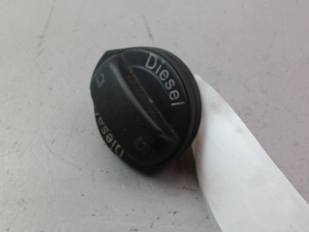 BOUCHON RESERVOIR A CARBURANT VOLKSWAGEN PASSAT BERL. V 2005-2010