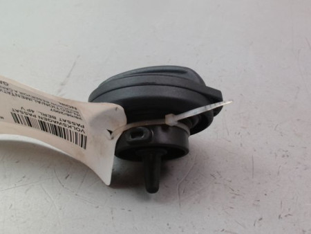BOUCHON RESERVOIR A CARBURANT VOLKSWAGEN PASSAT BERL. V 2005-2010