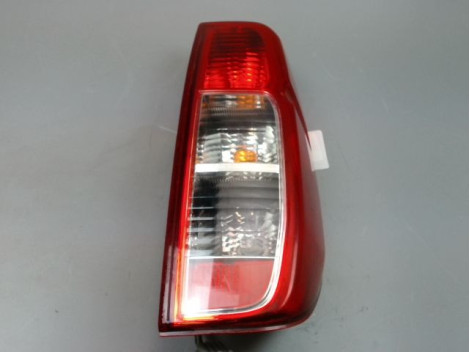 FEU ARRIERE DROIT NISSAN NAVARA KING-CAB