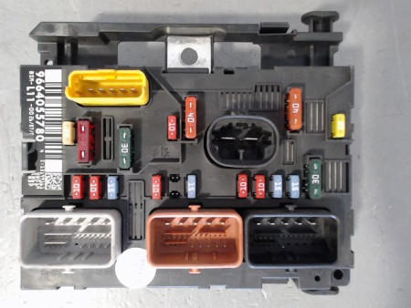 BOITE A FUSIBLES PEUGEOT 207 2006-2013