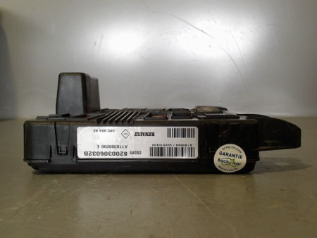 BOITE A FUSIBLES RENAULT SCENIC MONOSP. II Phase 1 2003-2006