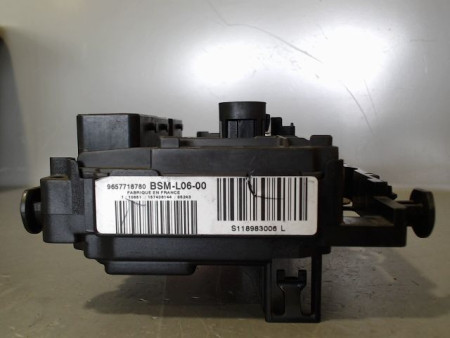 BOITE A FUSIBLES CITROEN C4 I Phase 1 2004-2008