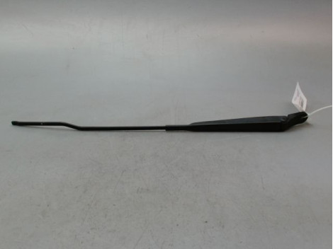 BRAS ESSUIE-GLACE AVANT DROIT RENAULT KANGOO EXPRESS II Phase 2 2013-...
