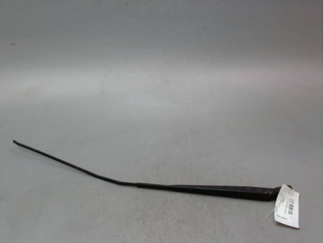 BRAS ESSUIE-GLACE AVANT DROIT RENAULT CLIO ESTATE III Phase 2 2009-2012