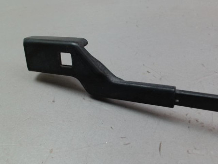 BRAS ESSUIE-GLACE AVANT DROIT FIAT 500 2007-