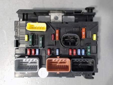 BOITE A FUSIBLES PEUGEOT 207 2006-2013
