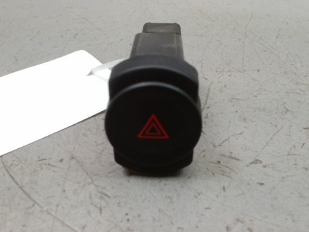 BOUTON DE WARNING DACIA SANDERO I 2008-2012