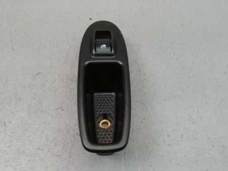COMMANDE LEVE-GLACE PORTE ARD FIAT 500
