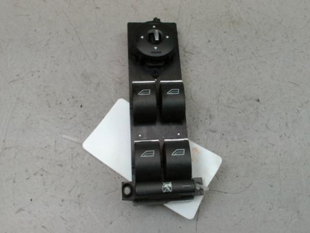 COMMANDE LEVE-GLACE PORTE AVG FORD FOCUS SW II Phase 2 2008-2010