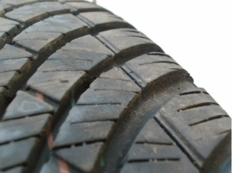 Pneu KUMHO SOLUS 4S HA32 195 65 15 95 V