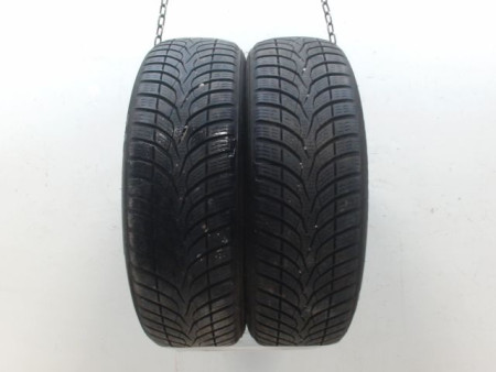 Paire de pneus CEAT WINTERDRIVE 175 65 14 82 T