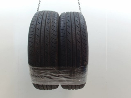 Paire de pneus NEXEN CLASSE PREMIERE CP671 215 70 16 100 H