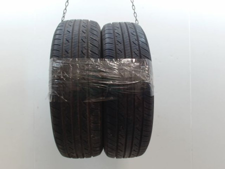 Paire de pneus NEXEN CLASSE PREMIERE CP671 215 70 16 100 H