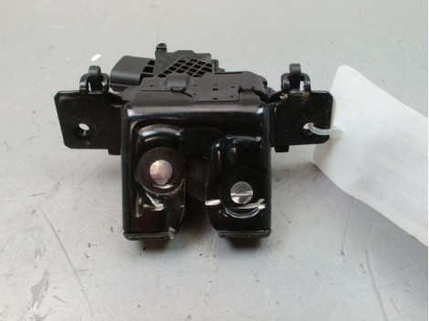 SERRURE HAYON  TOYOTA YARIS 2005-