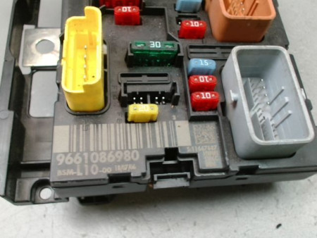BOITE A FUSIBLES PEUGEOT 207 2006-2013