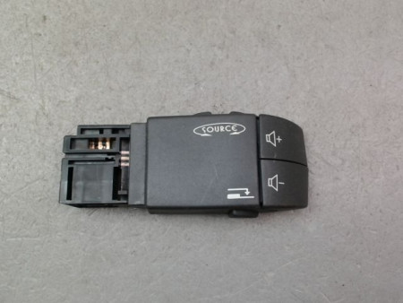 COMMANDE AUTORADIO RENAULT TWINGO II Phase 1 2007-2011