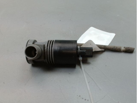 POMPE LAVE-GLACE AVANT RENAULT TRAFIC
