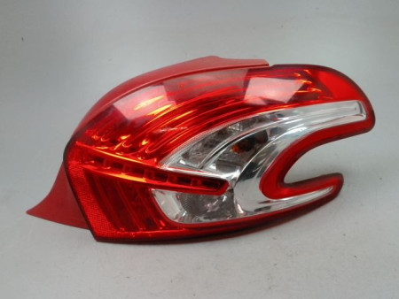 FEU ARRIERE DROIT PEUGEOT 208 2012-...