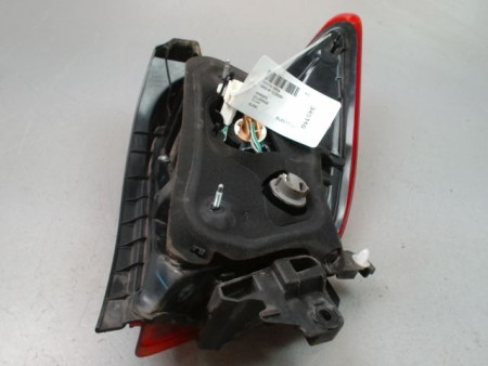 FEU ARRIERE GAUCHE  TOYOTA YARIS 2005-