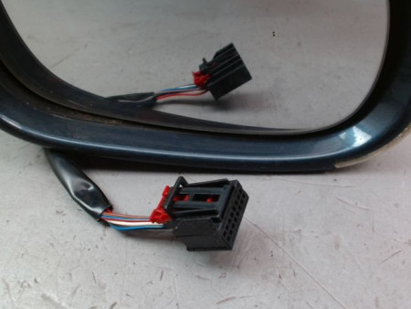 RETROVISEUR EXTERIEUR ELECTRIQUE DROIT VOLKSWAGEN GOLF V PLUS 2005-