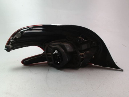 FEU ARRIERE GAUCHE  PEUGEOT 208