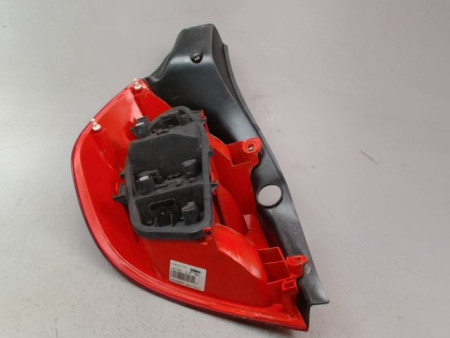 FEU ARRIERE DROIT RENAULT CLIO III Phase 1 2005-2009