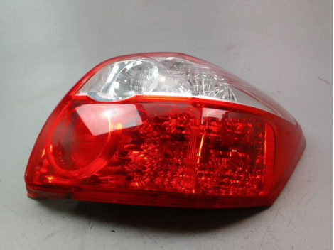 FEU ARRIERE DROIT TOYOTA AURIS I Phase 2 2010-2012