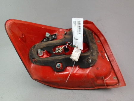 FEU ARRIERE DROIT TOYOTA AURIS I Phase 2 2010-2012