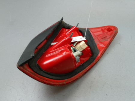 FEU ARRIERE GAUCHE  TOYOTA RAV4 BREAK III Phase 1 2006-2009